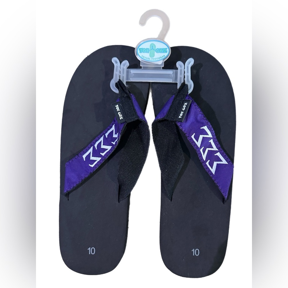 NWT Toe Goz Sigma Sigma Sigma Sorority Flip Flops - Size 10